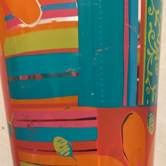 FLOWER POWER MOD 20 oz PLASTIC TUMBLERS  USE FOR PARTY DECOR OR THEME COOL 😎 - Picture 5 of 9
